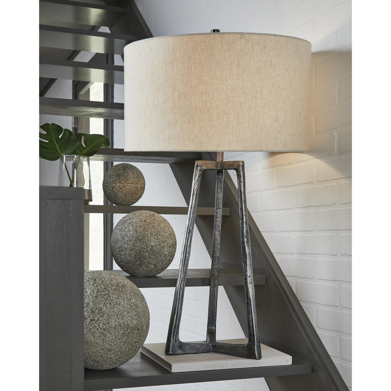 Signature Design by Ashley Wynlett Table Lamp L208334 IMAGE 3