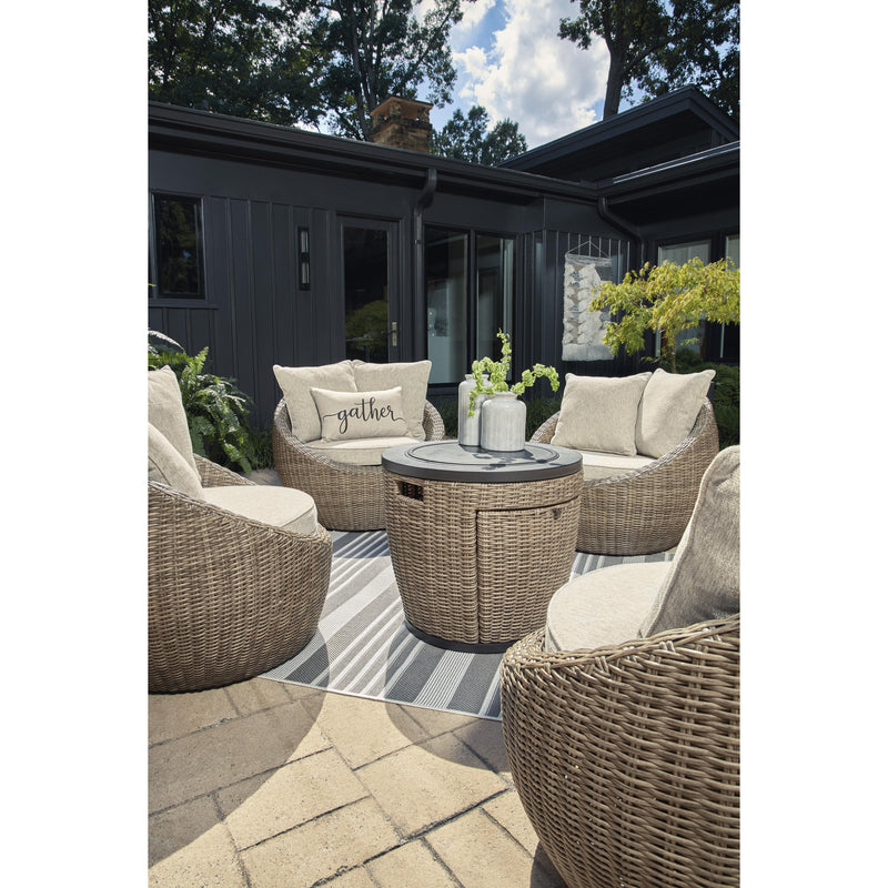 Signature Design by Ashley Outdoor Seating Lounge Chairs P505-821 IMAGE 9