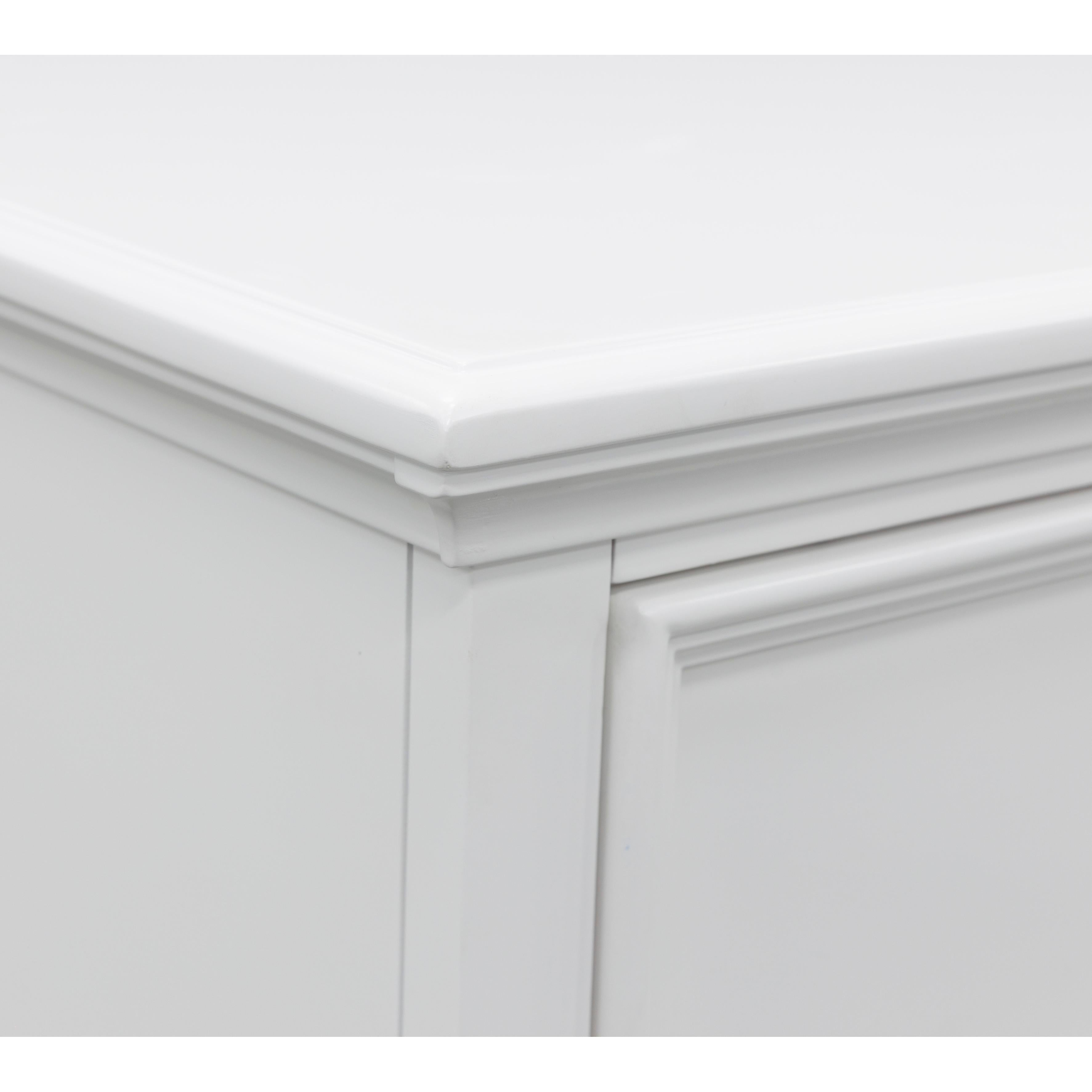 Signature Design by Ashley Fortman 5-Drawer Chest B680-46 IMAGE 6